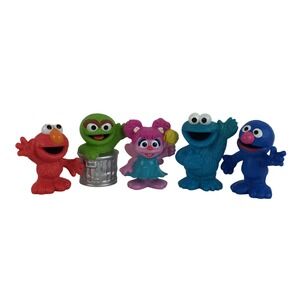 Hasbro Sesame‎ Street Toy Figures 3in Elmo Cookie Monster Abby Oscar Grover